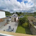 度假居 Home-sleeps 6 -private Garden *