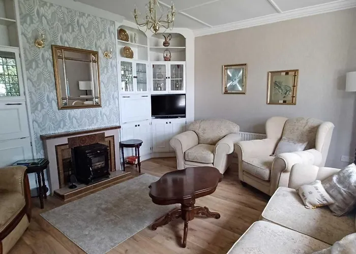 Home-sleeps 6 -private Garden Casa vacanze *