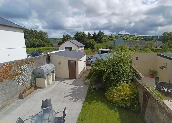 Casa vacanze Home-sleeps 6 -private Garden *