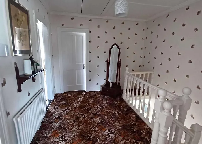 Casa vacanze Home-sleeps 6 -private Garden Abbeyfeale