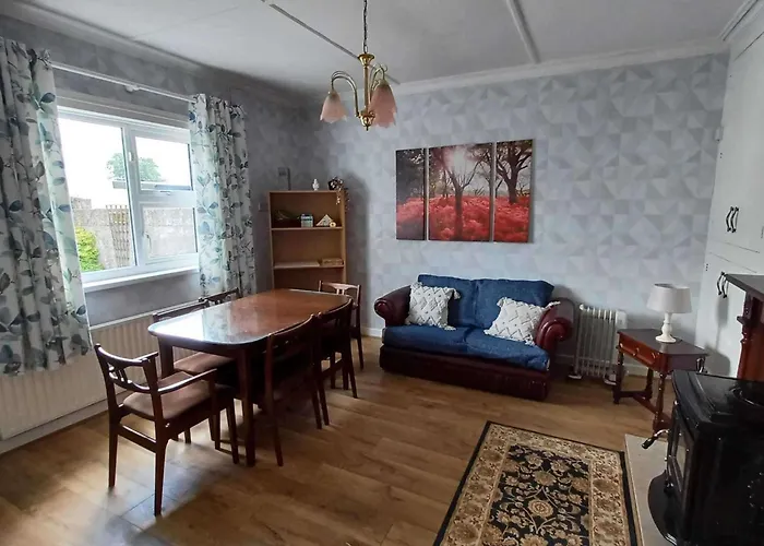 Home-sleeps 6 -private Garden Casa vacanze *